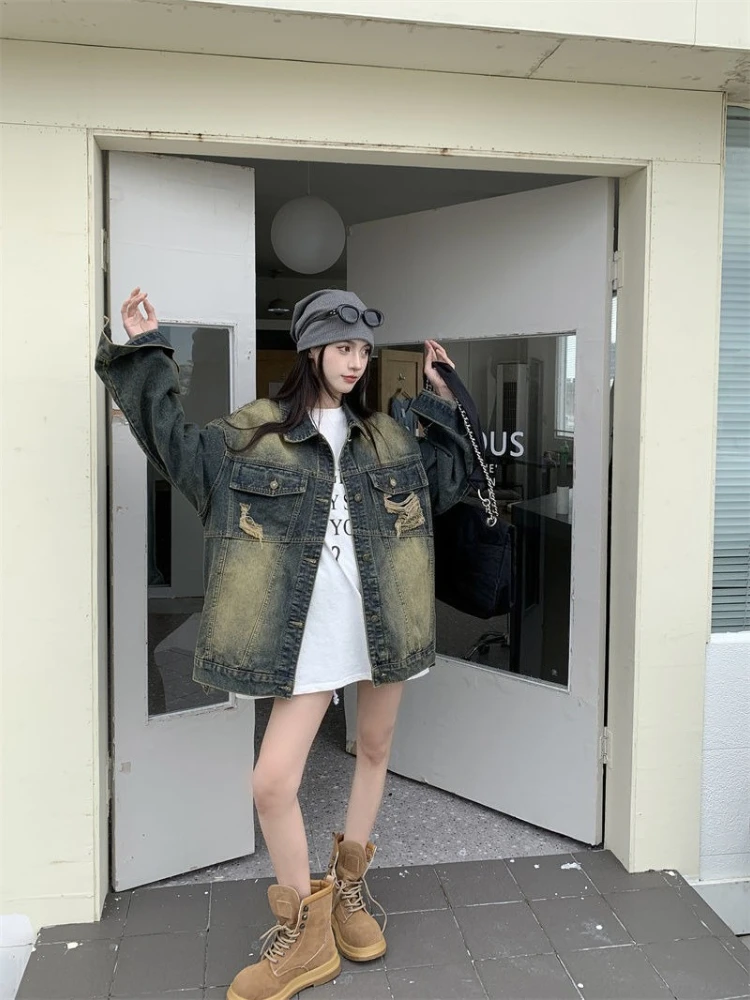 

2025 New Women American Vintage Distressed Hole Denim Jacket Loose Hip Hop Style Versatile Eye Catching Spring Autumn Outerwear