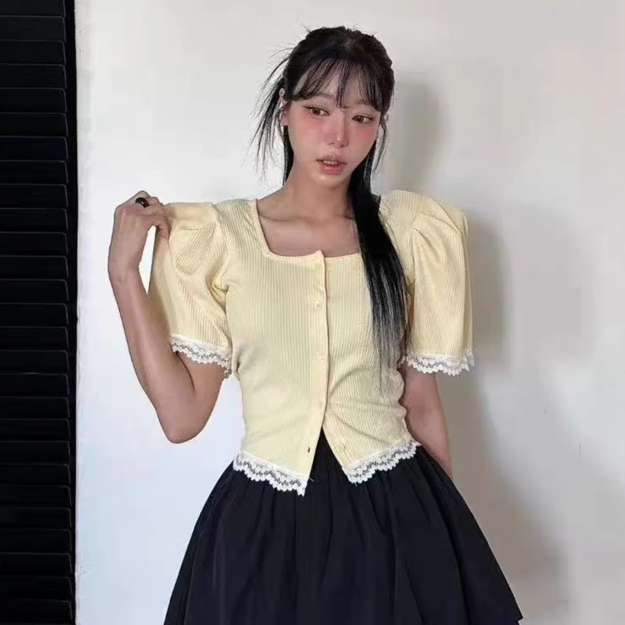 Elegant Lace Square Collar Short Sleeve T-Shirt Fashionable Casual Style Women's Summer New Arrival Shirt from China