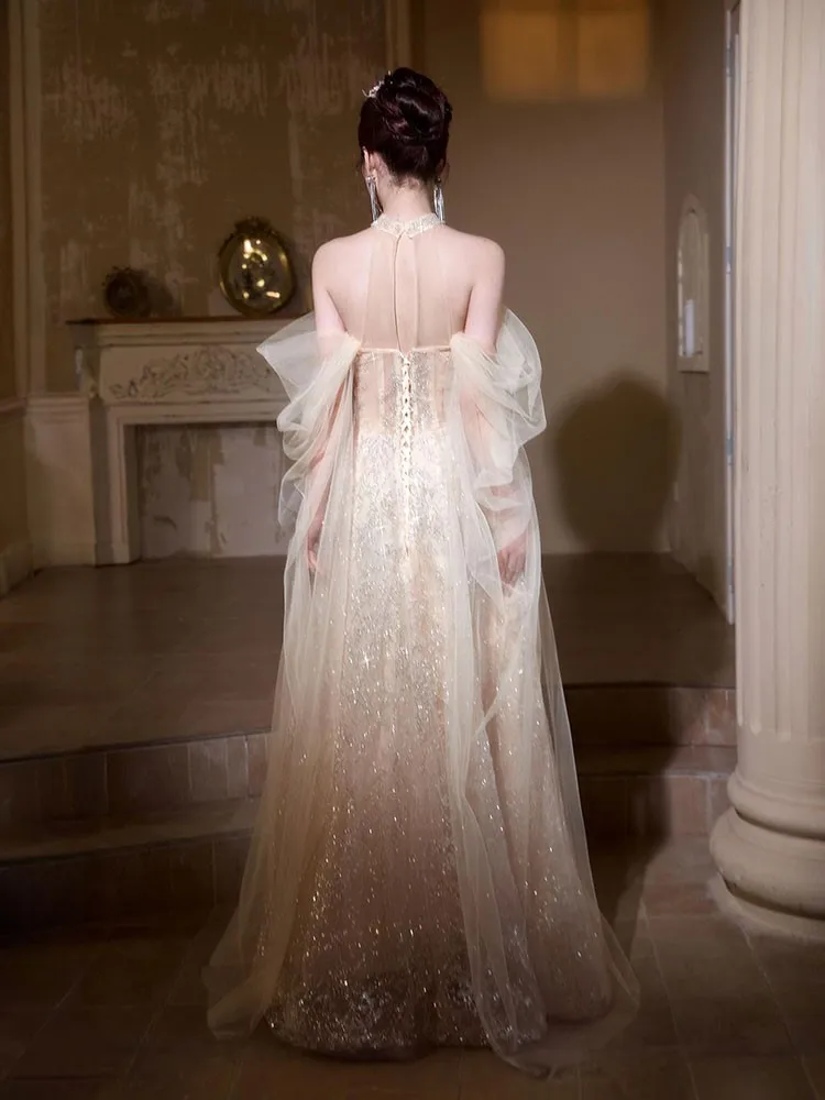 สไตล์ใหม่ของการแต่งกายที่หรูหราเบาๆ และการแต่งกายเฉพาะกลุ่ม