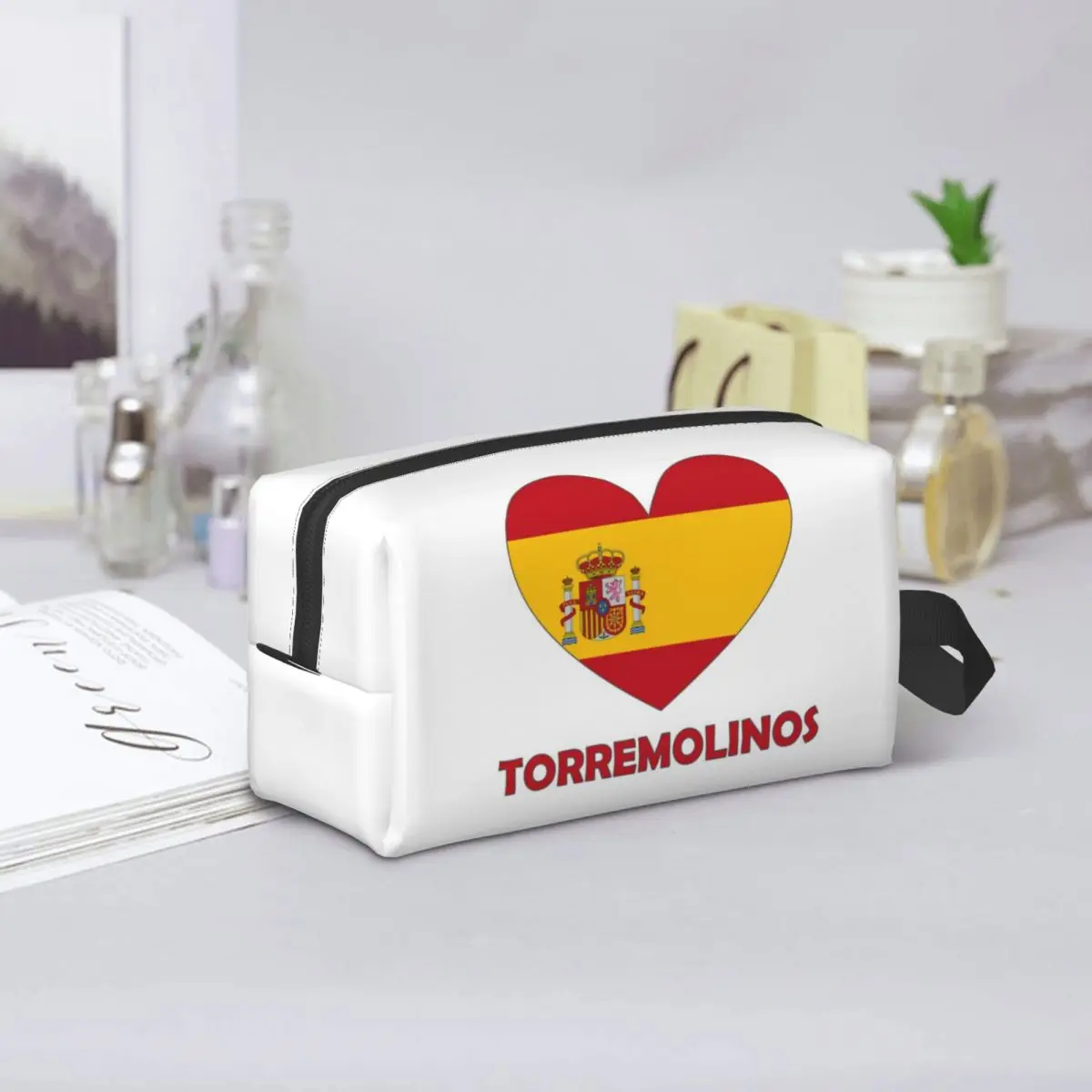 

Heart Flag Love Torremolinos Spain Makeup Bag Cosmetic Organizer Storage Dopp Kit Toiletry Cosmetic Bag for Women Beauty Travel