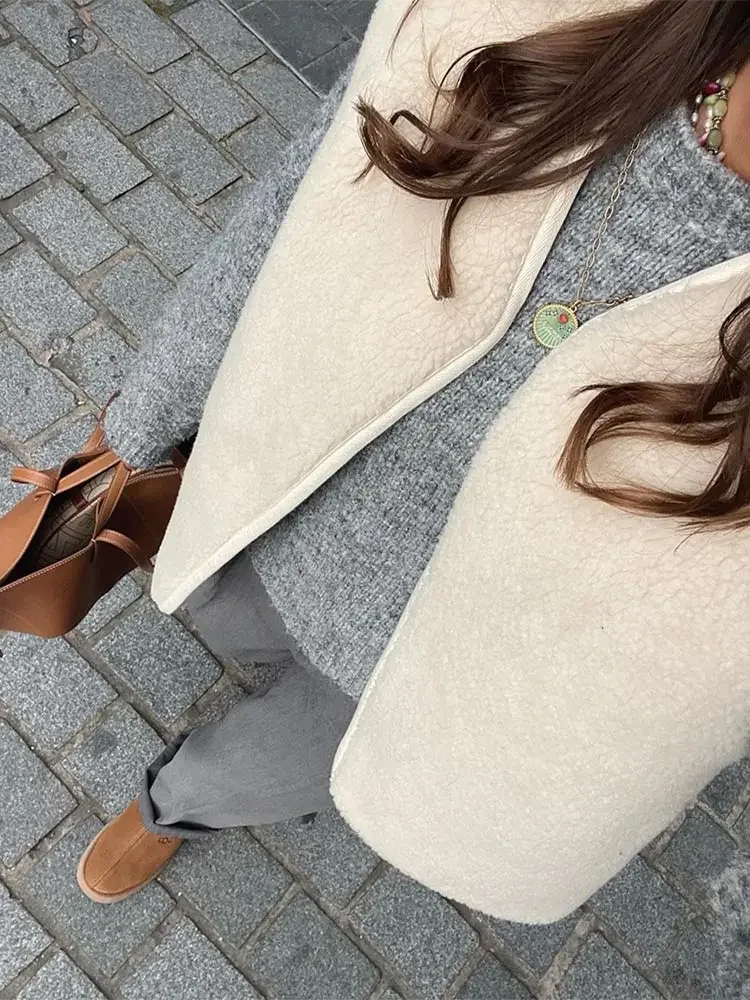 Women Lamb Woolen Vest Solid Cardigan Fashion V Neck Sleeveless Short Waistcoats Autumn Winter Casual Lady Street Warm Outwears