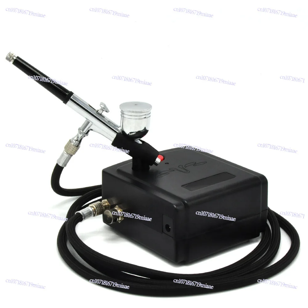 

Небольшая скамья, распылитель, пистолет с воздушным насосом, набор инструментов