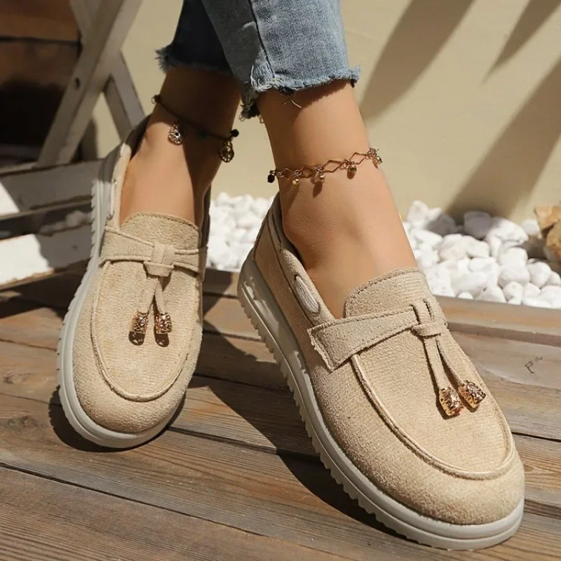 Spring/Autumn Women beaded decoration Tassel Slip on Flat Heel Shoes Loafers Fashion Outdoor casual Non-slip Shoes