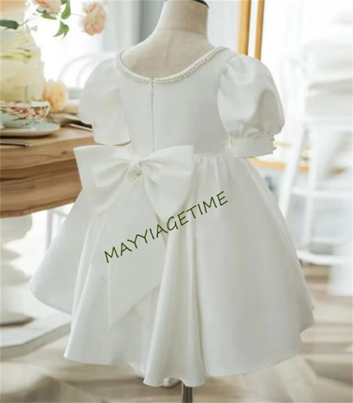 Custom madeWhite Satin Flower Girl Dress Scoop Neck Short Sleeve Baby Girl Christening Dress A Line Toddler Birthday Dress