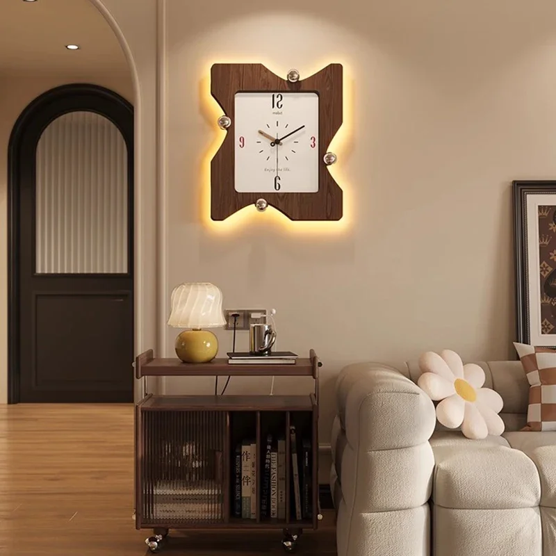 Mid-century Style Creative Wall Clock Modern Luxury Designer Living Room Wall Clock Minimalist Home Decor Reloj De La Pared FYWC