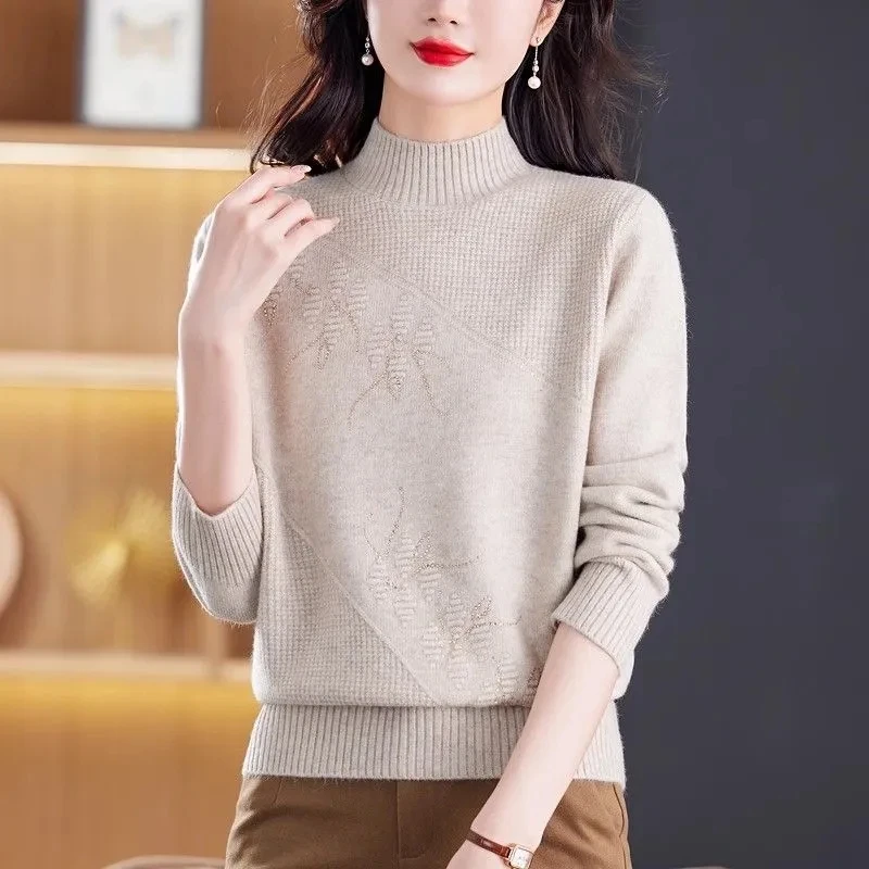 Spring Autumn Embroidered Crew Neck Pullover Knitting Sweater New Middle-Aged And Elderly Winter Female Loose Bottoming Top