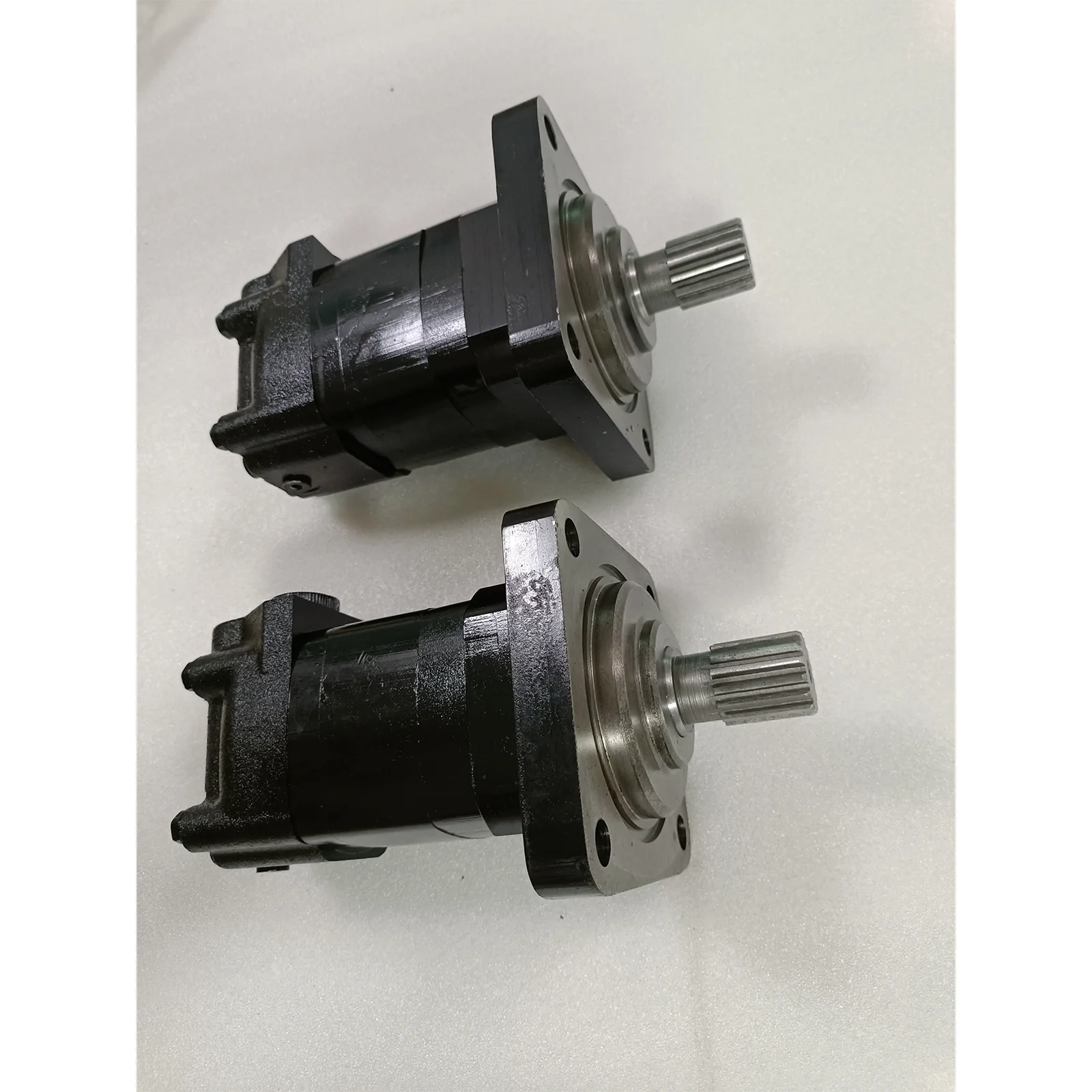 Original Quality Hydraulic Gear Motor 167-0005-001 For BOBCAT 400S 463 Wheel Mount Motor 4000 Compact Series Hydraulic Motor