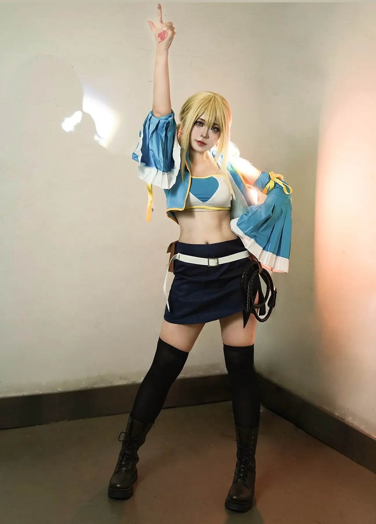 Disfraz de Cosplay de Lucy Heartfilia de Anime Grand Magic Games, Siete Años Después, para Mujer, Top, Mangas, Corsé, Falda, Celestial Whip