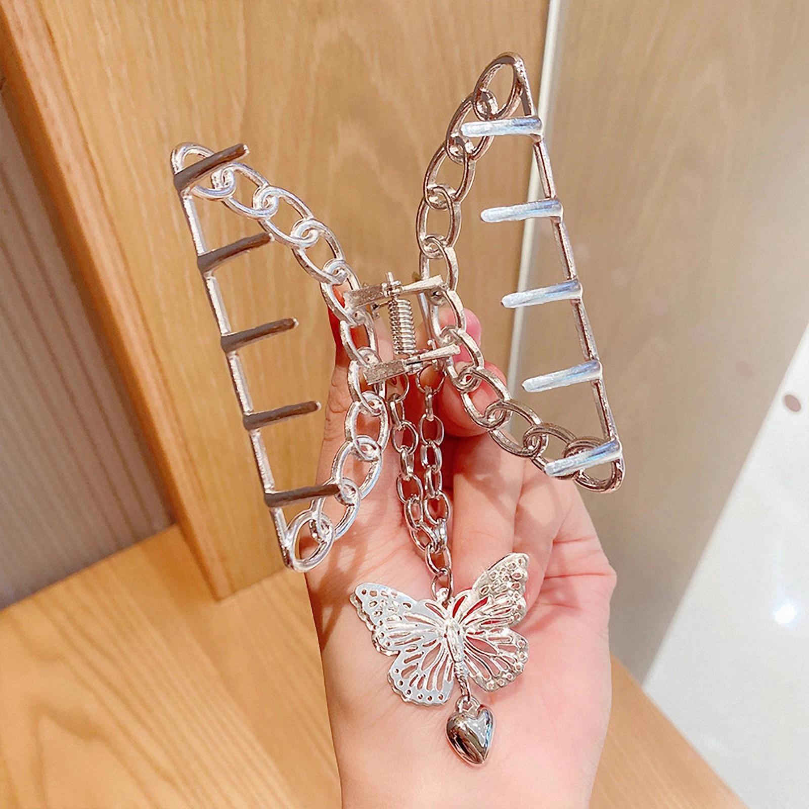 

Butterfly Clip Metal Grip For Women Hollow Design Comfortable Wedding Party Bridal Accessories Claw Chain Headdress Hairpin Hair