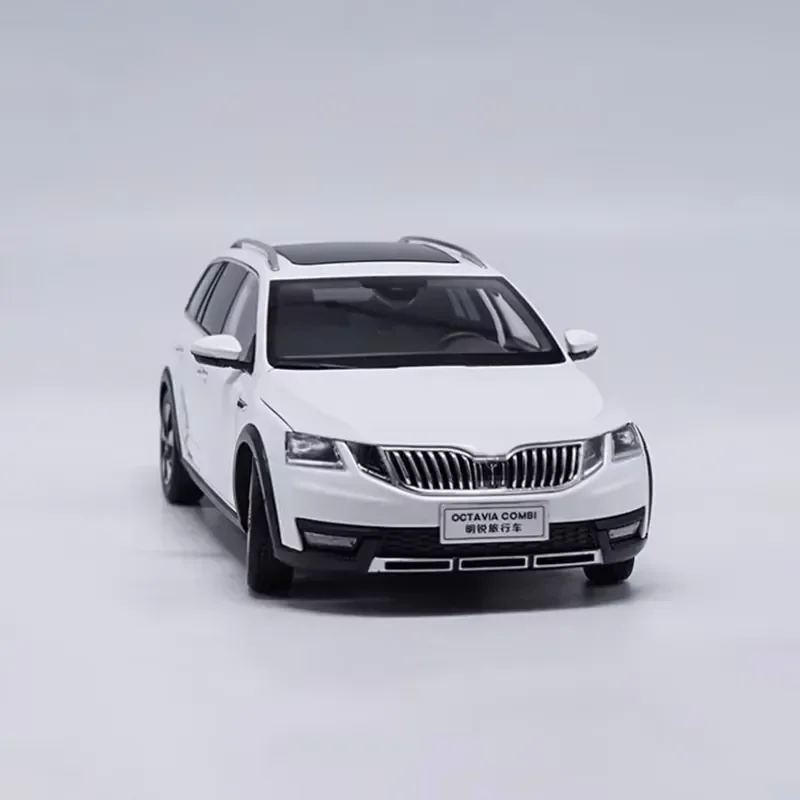 for OCTAVIA COMBI 1:18 Scale Diecast Alloy Vehicle Model Highly Detailed Realistic Static Display Collectible Gift Toy