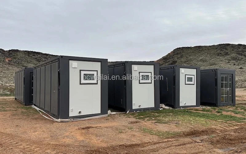 منزل حاوية حديث قابل للتوسيع مكون من 3 غرف نوم بطول 20 قدمًا - 40 قدمًا مع سطح وشرفة مغطاة للفيلات