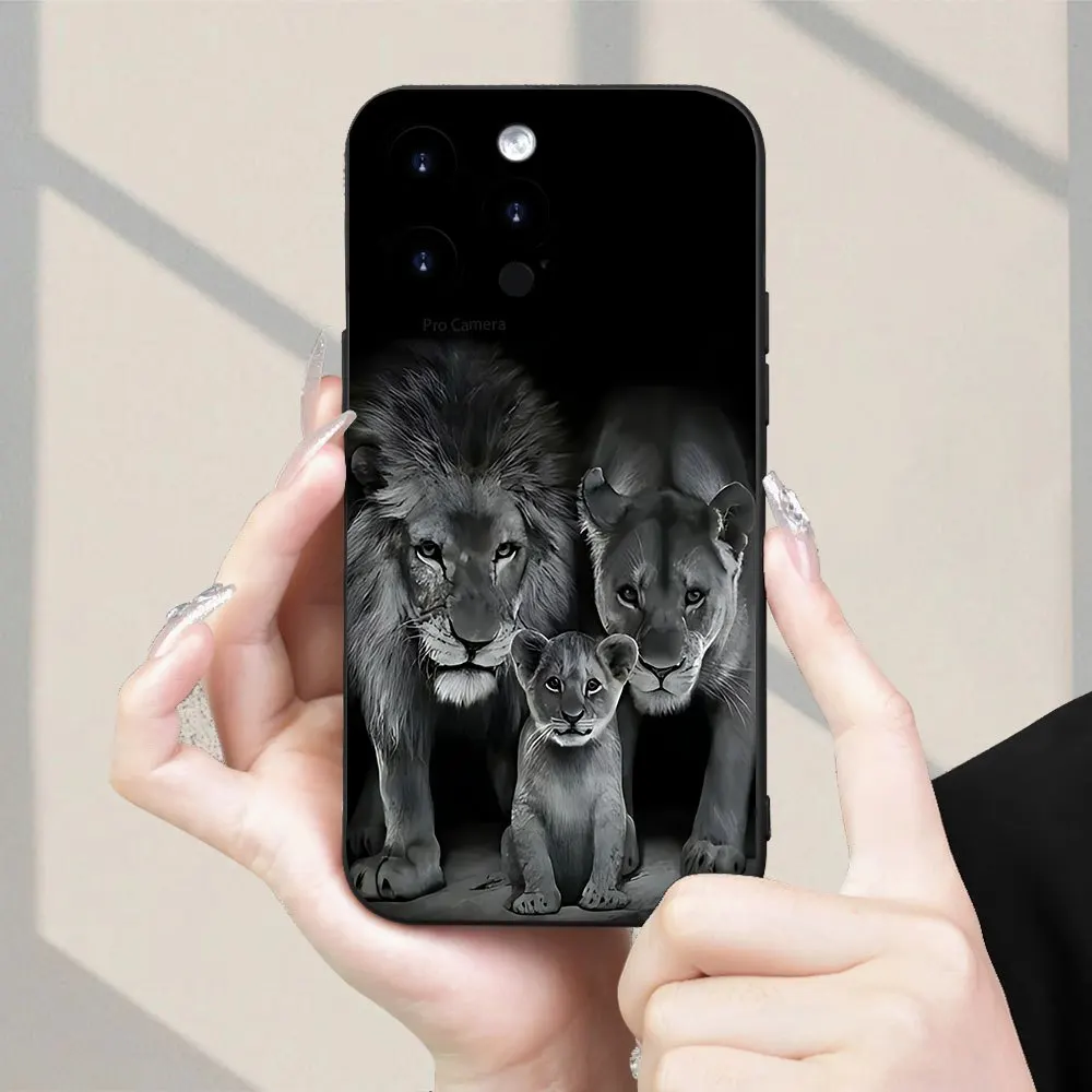 The Lion's Family Pattern  Phone Case for IPhone 17 16 Pro 15 Pro 14 13 12 11 XS 14 PRO MAX 16 plus 14Pro 12pro Soft Shell