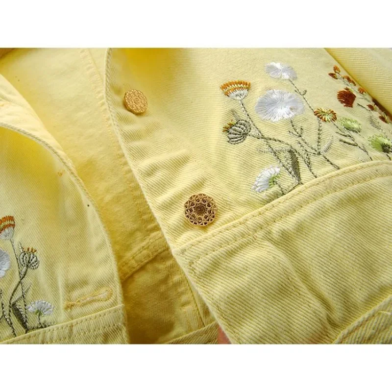 Spring Autumn Floral Embroidery Long Sleeve Denim Coat Women Crop Jackets Vintage Bomber Jacket Short Jacket Design Tops Chic