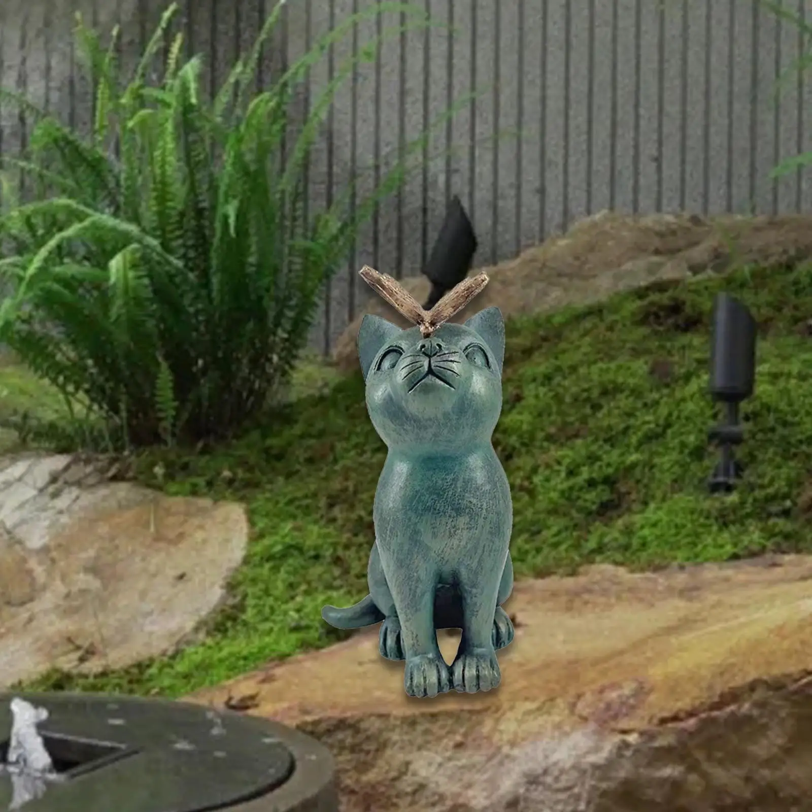 القط النحت القط مع فراشة حديقة تمثال القط تمثال حديقة ديكور في الهواء الطلق للحديقة