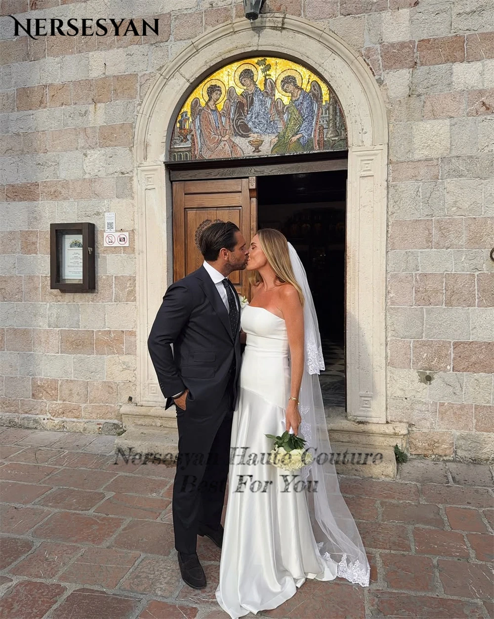 Nersesyan Elegante Meerjungfrau Brautkleider, elastischer Satin, schulterfrei, Brautkleid, rückenfrei, Brautparty-Kleider 2025, individuell gestaltet