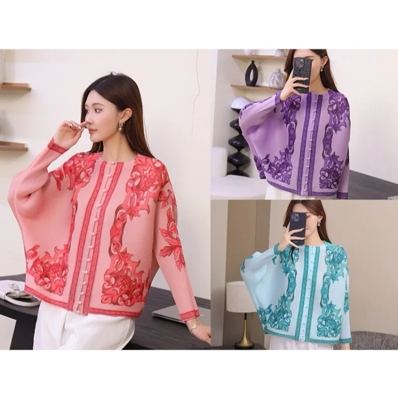 

Miyake Fold 2025 Bat Sleeve Fold Shirt Women's Spring and Autumn National Style Pleats Retro Printed Cardigan Large Spring Top