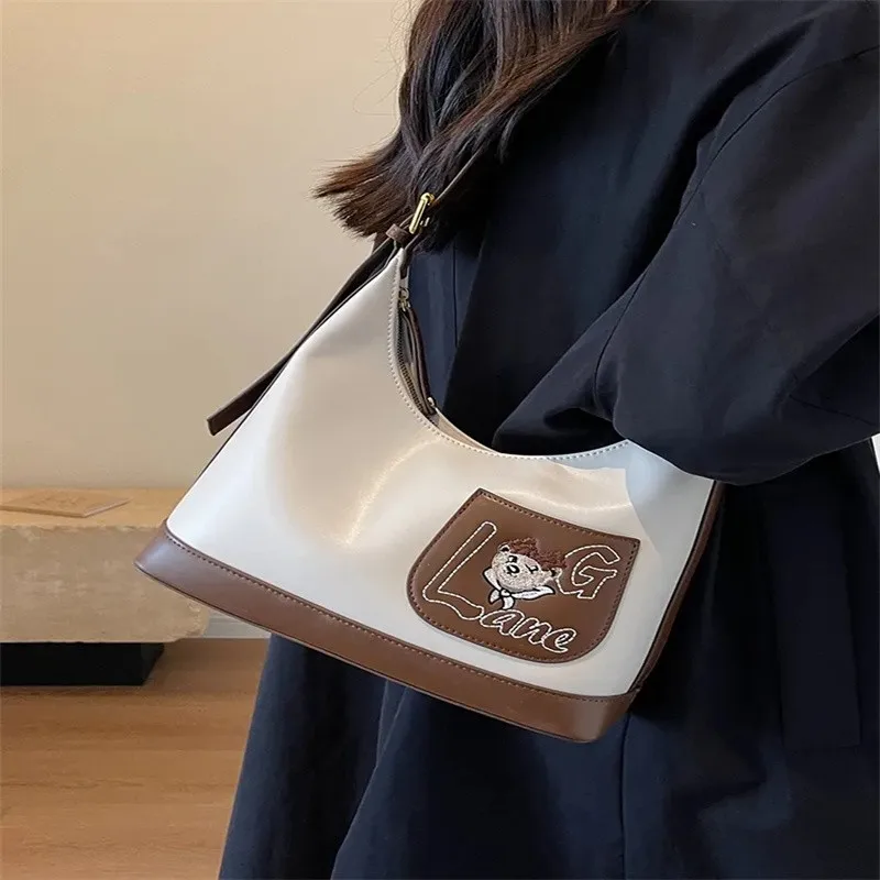 Women's 2023 New Trendy Hot-selling French Hip-hop Animal Embroidery Shoulder Bag Crossbody Commuter Bag Popular Bucket Bag