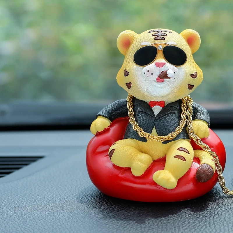 Car Sofa Tiger Ornament Domineering Sofa Tiger Console Dashboard Animal Action Figure Auto Interior Accessories