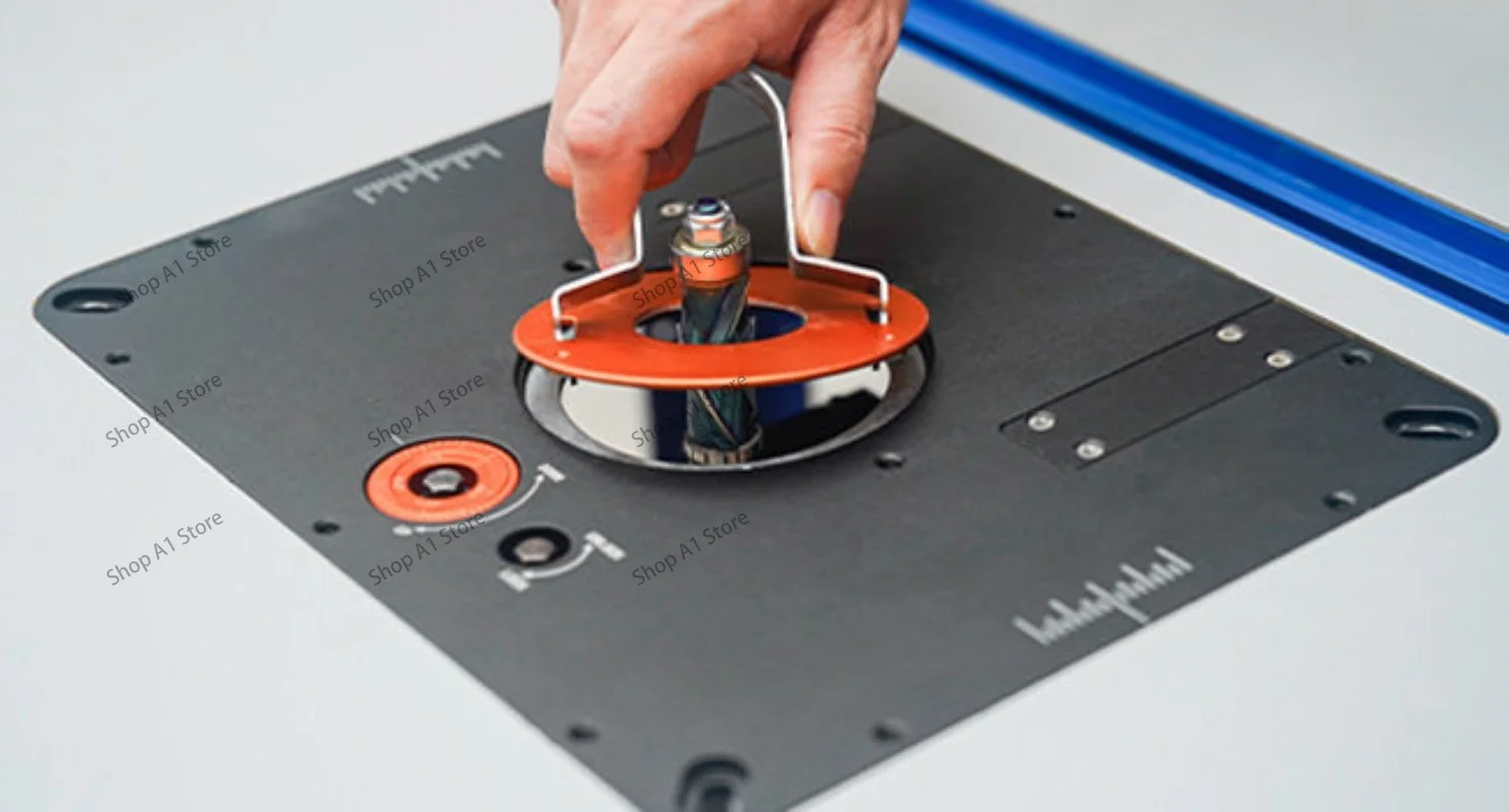 The router lift is suitable for routers with a diameter of 6.5 cm - 10.7 cm.