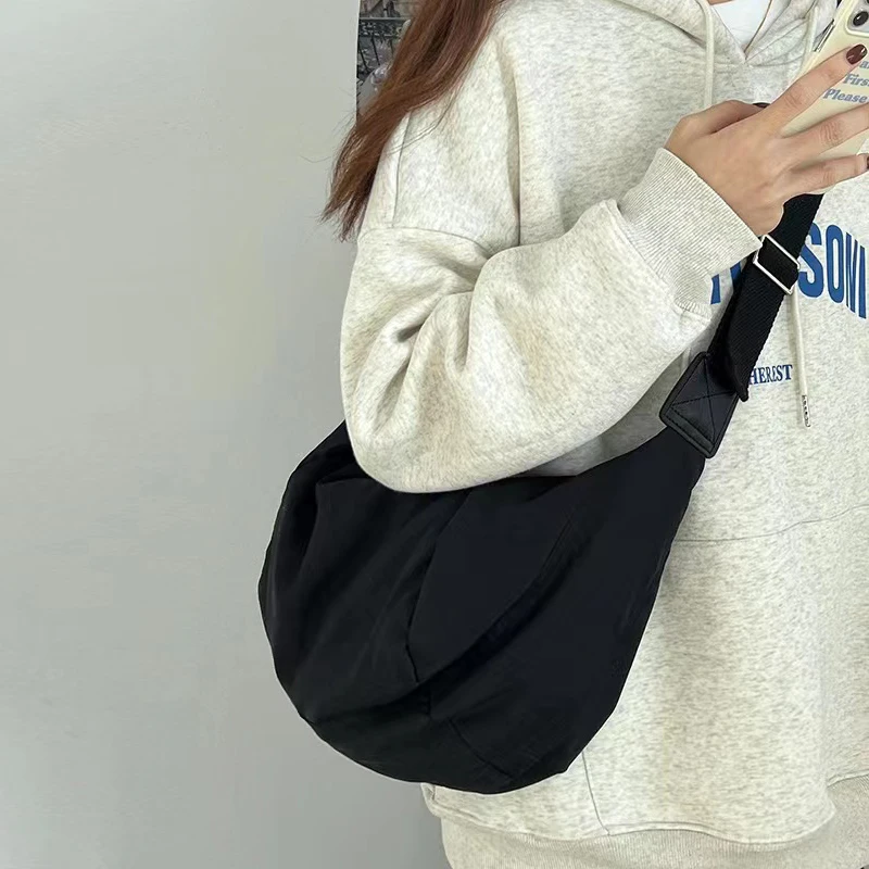 

2025 New Large Capacity Canvas Dumpling Bag Lazy Style Wide Shoulder Strap Shoulder Cross-Body Bag Female Student Class Bag