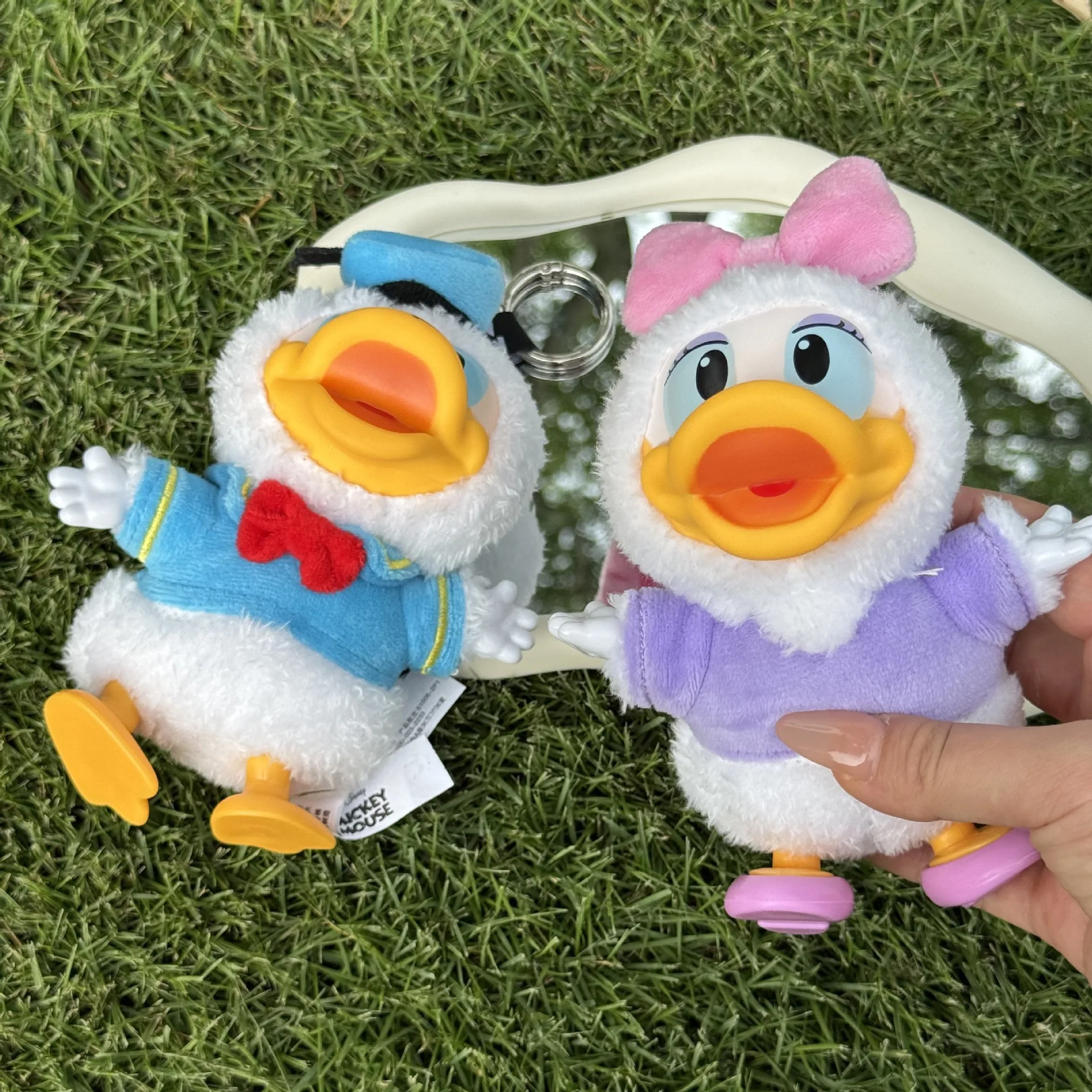 Figurki Disneya, akcesoria, zabawki, rodzina Myszki Miki, anime, Myszka Miki, Minnie, breloczek, urocza para, pudełko, lalka, ozdoba, dekoracja torby, prezent