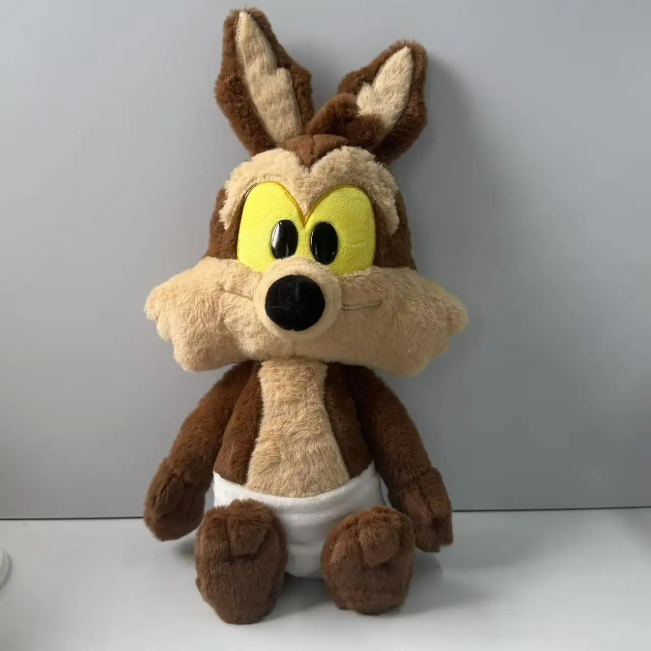 Neues 40cm großes Plüschtier „Coyote Wile E“, niedliches 40cm großes Plüschtier „The Cunning Brown Wolf“, Anime-Zubehör, Cartoon-Puppe, Geschenk. – Detail 7