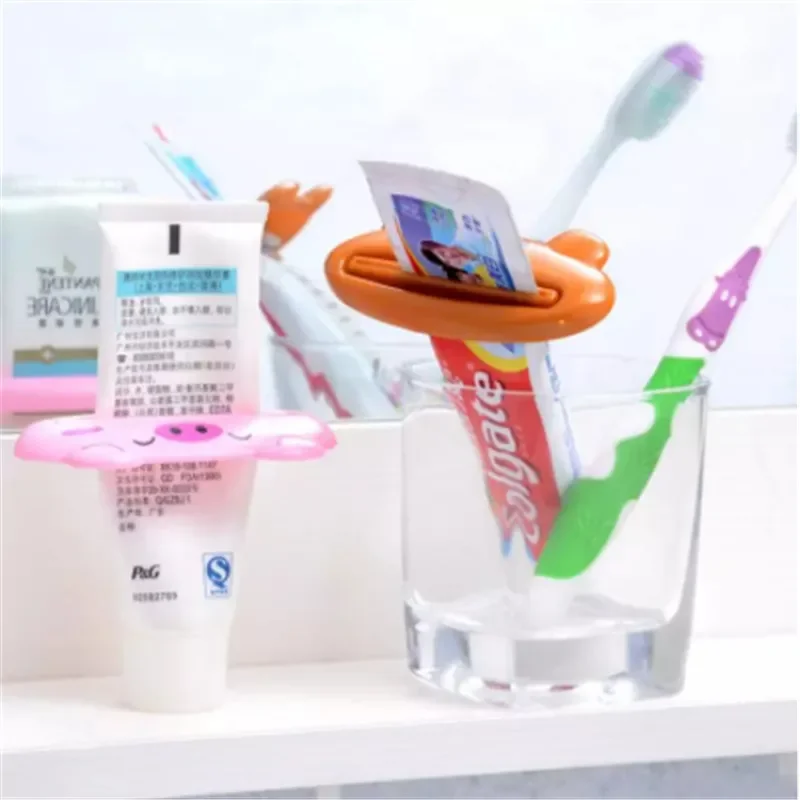 Lovely Animal Cream Tube Squeezer Cartoon Bathroom Toothpaste Dispenser Easy Squeeze Paste Dispenser Roll Holder