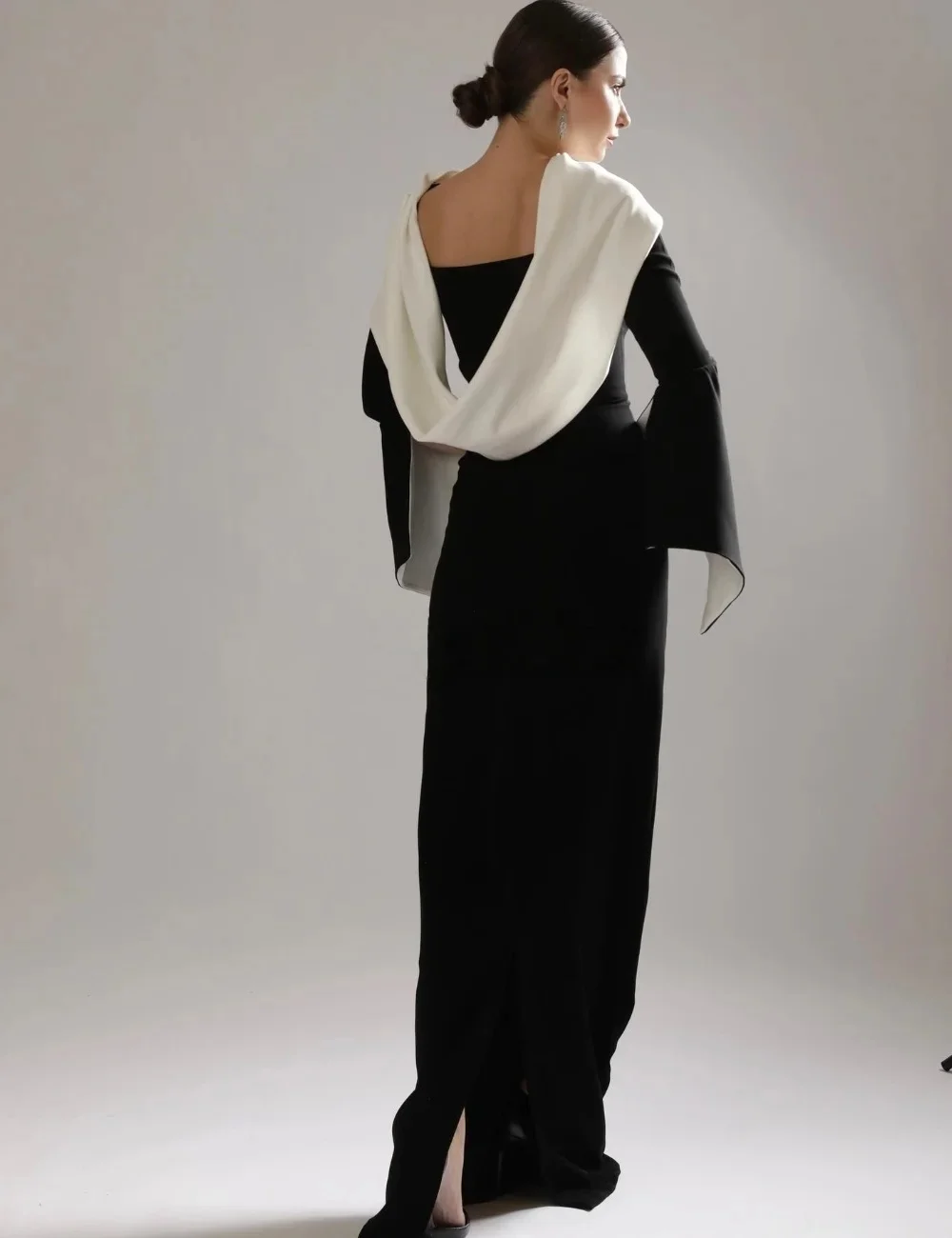 Zwarte formele lange mouwen op maat gemaakte gelegenheidsjurk Avondjurken Pastrol Unisex Jersey Retro Dubai Saoedi-Arabisch Prom op maat