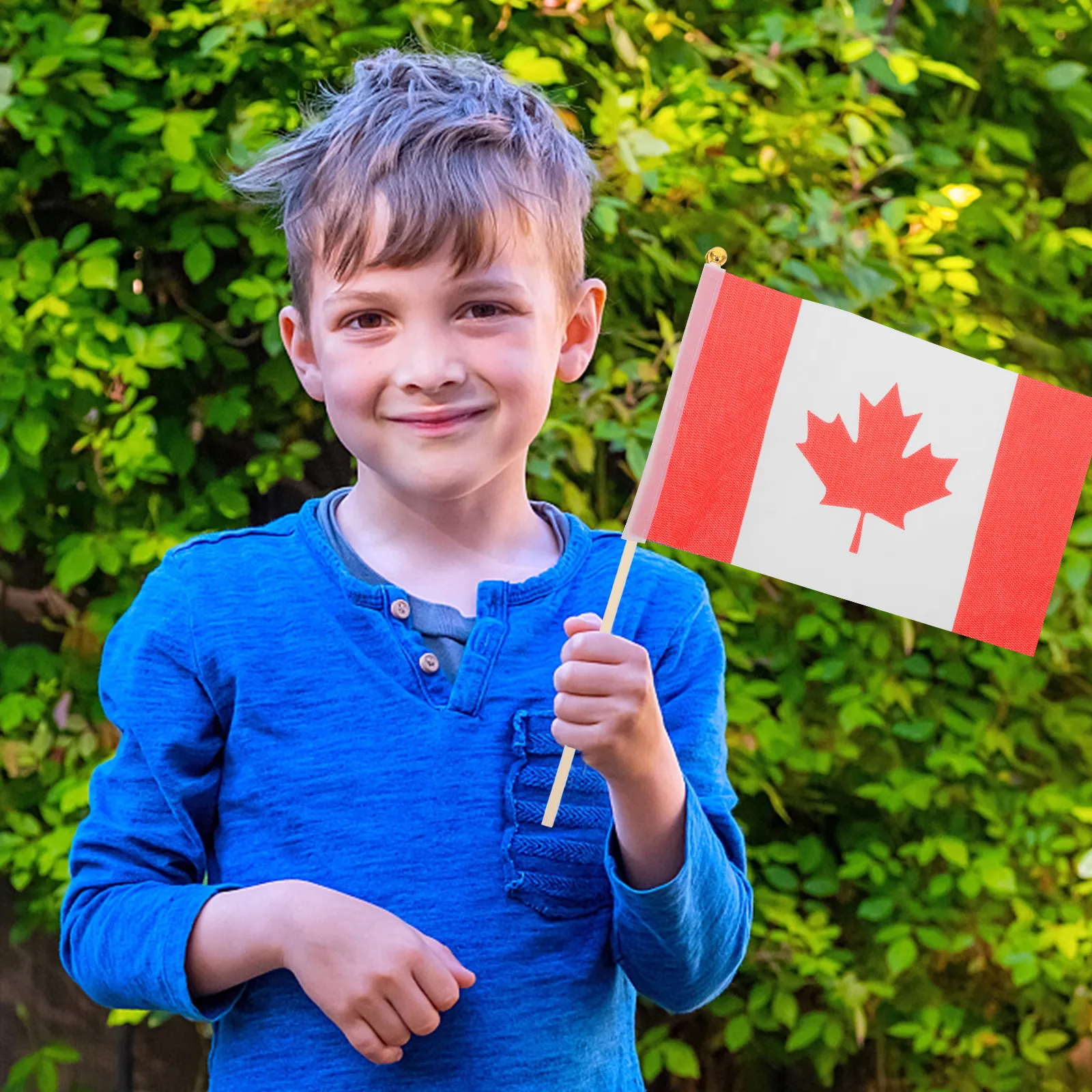 

50 шт. мини-деревянных флагштоков для размахивания, маленькие палочки для флагов на национальные праздники, для парадов, поддержки команд, украшения столов, патриотические