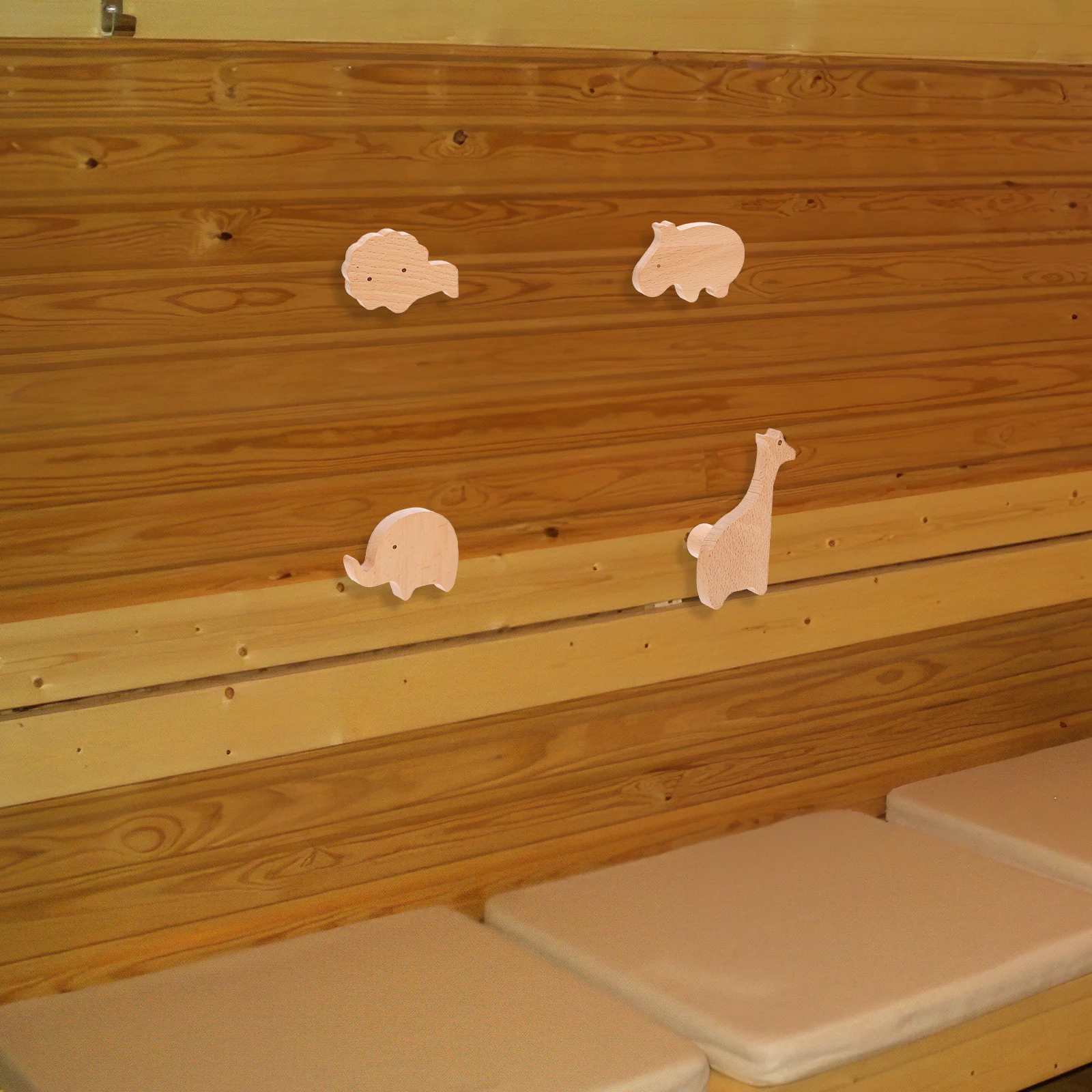 

4Pcs Children Wooden Hooks Natural Wild Animal Design Coat Mounted Hooks For Clothes Bags Cute Decor Nursery