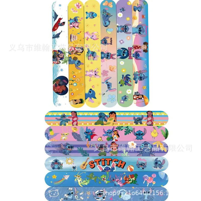 12 pezzi Disney Lilo Stitch Braccialetti schiaffo per bambini Stitch Anime Figura Braccialetti schiaffo per regali per feste di Natale Giocattoli