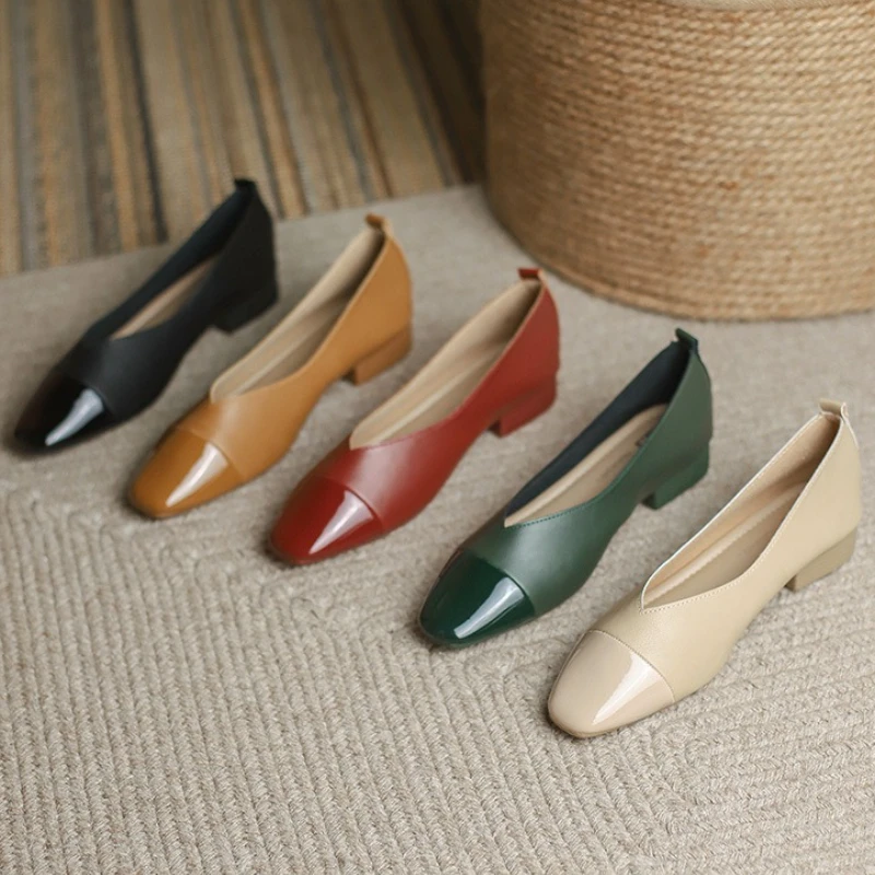 Neue Schuhe für Damen, Pumps, prägnante Leder-High-Heels-Schuhe, OL Fashion-Kleiderschuhe