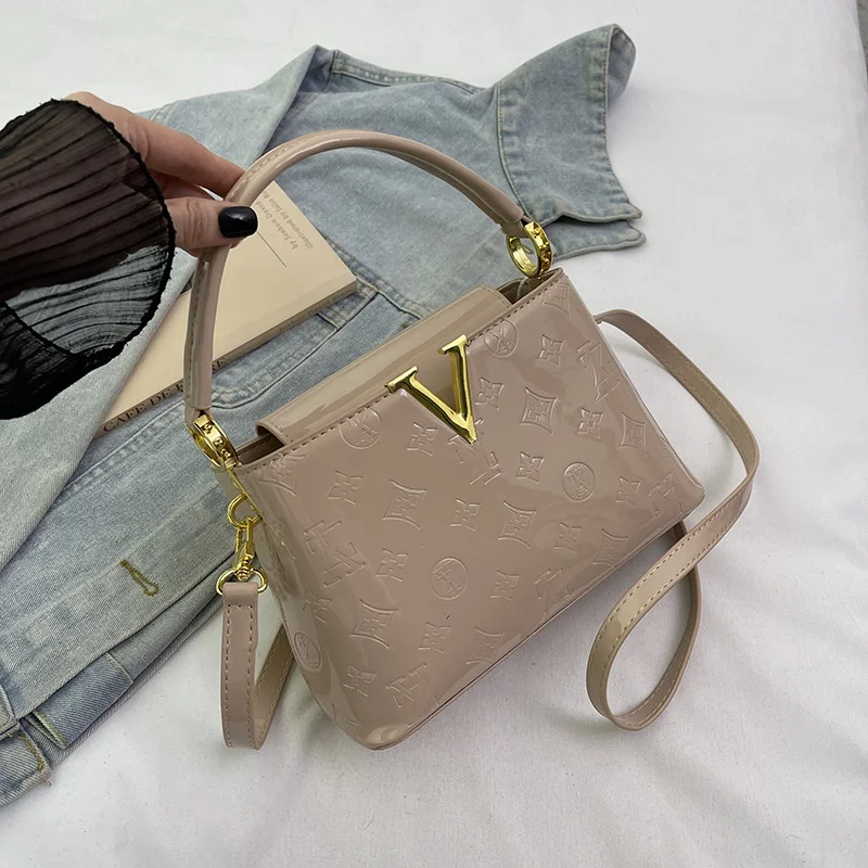 حقيبة يد عصرية للنساء - حقيبة يد جلدية ذات سعة كبيرة مع مقابض معززة وجيوب متعددة