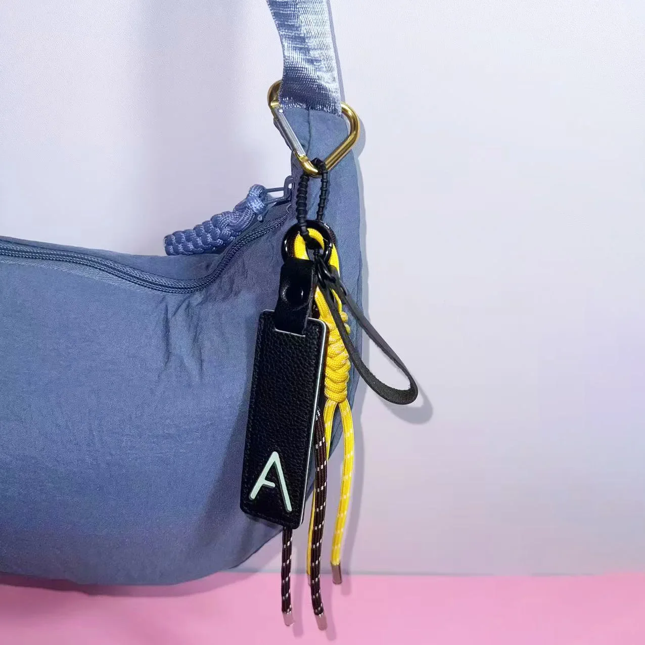 

Bag Charms Luxury Bag Chain Letter Pendant for Loewe Bag Women Handbag Purse Keychain Man Backpack Wallet Decoration