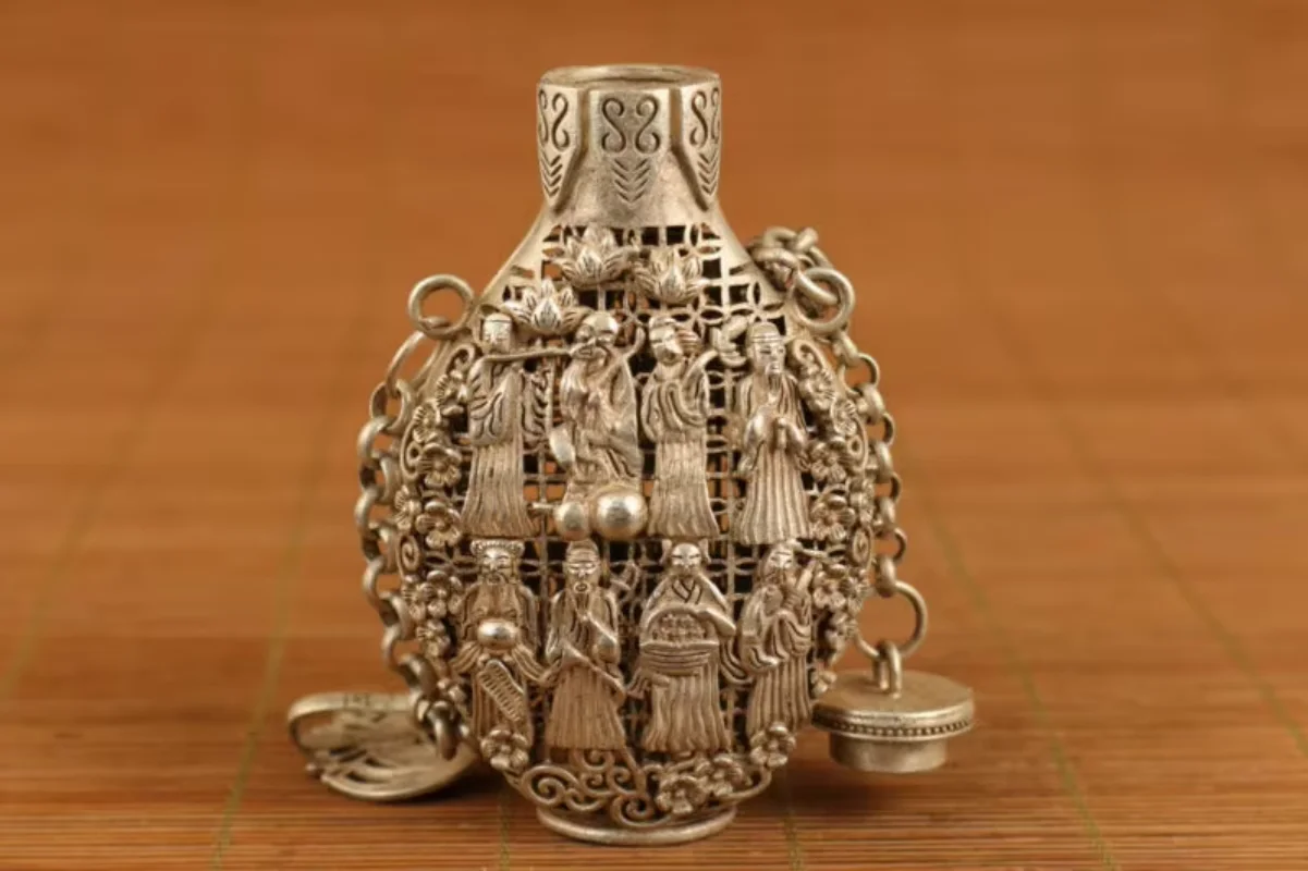 chinese old tibet silver hollow carved 8 immortals snuff bottle netsuke Box