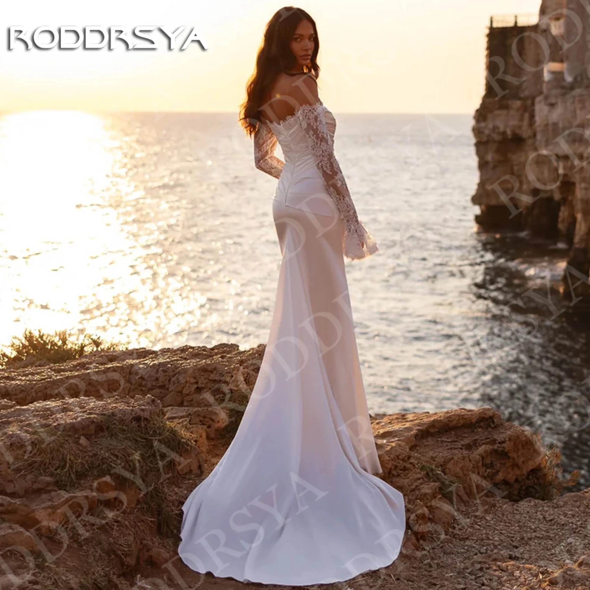 Roddrsya praia vestidos de casamento para mulher fora do ombro renda romântica manga longa sereia cetim vestido de noiva personalizado Vestidos de noiva de praia para mulher fora do ombro renda romântico de manga longa