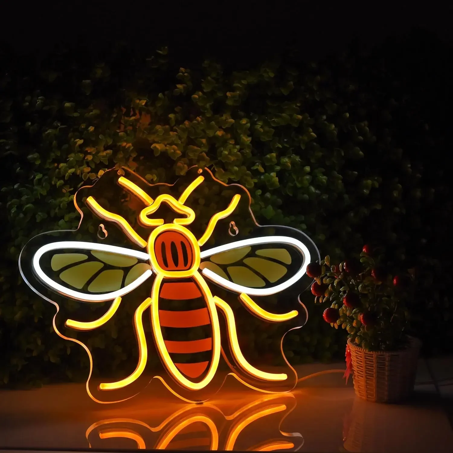 Bee Neon Sign LED Wall Art USB Powered Acrylic Glow Lamp Cute Insect Theme Decor Home Bedroom Cafe Party Garden Light