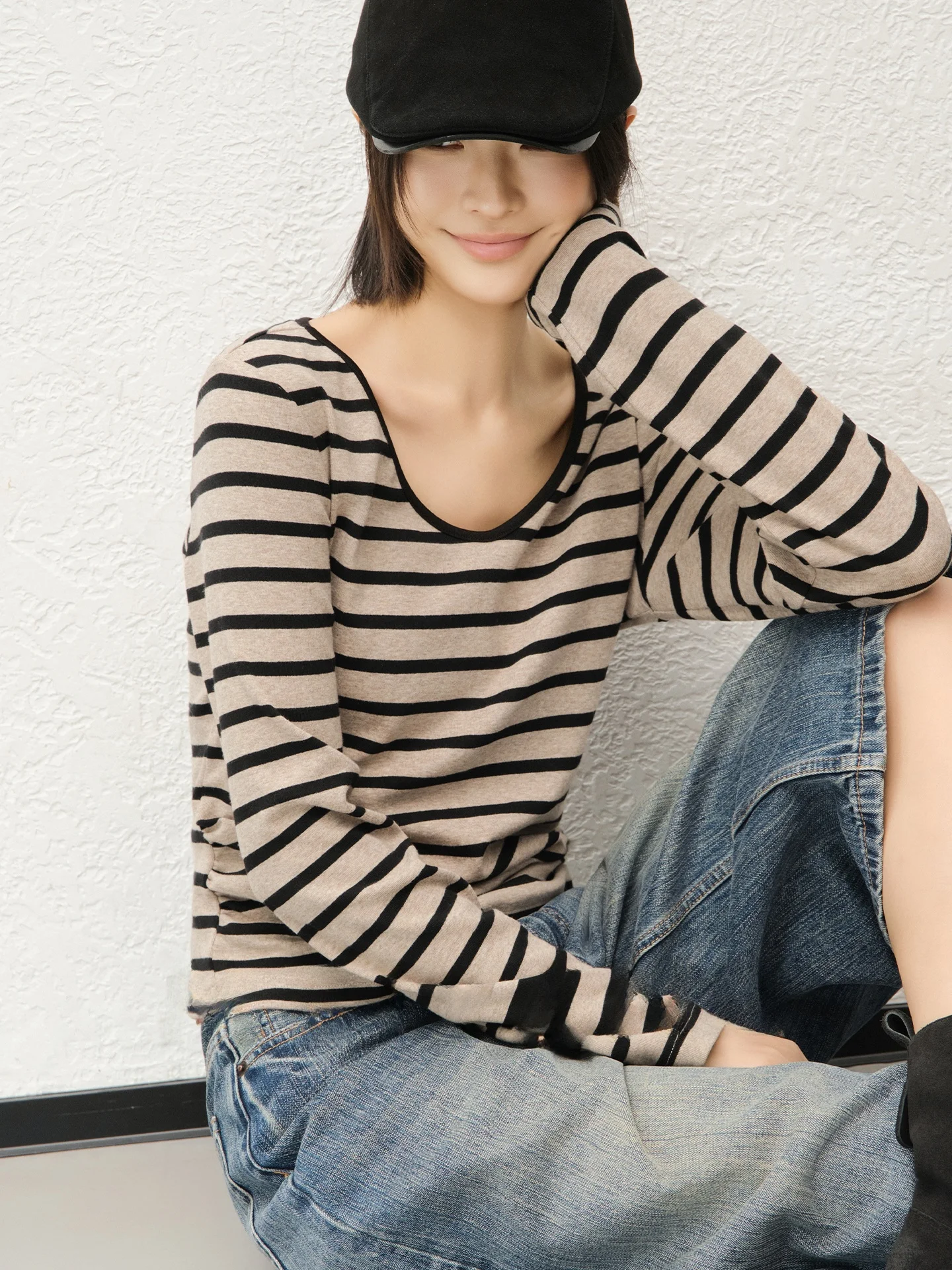 

Casual Versatile Long Sve U-Ne Pleated Basic irt Ladies Classic Sle Polyester Fiber Spring Season Stand Fit T-irt