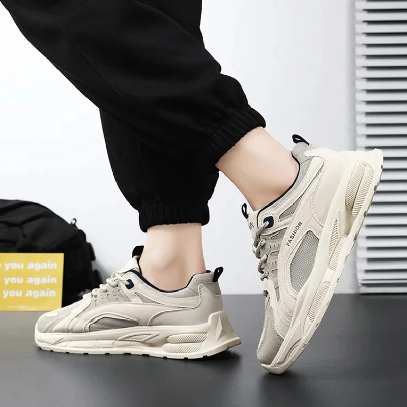 

Повседневная спортивная обувь. Удобные кроссовки с дышащей сеткой на толстой подошве и амортизацией на шнуровке с круглым носком.