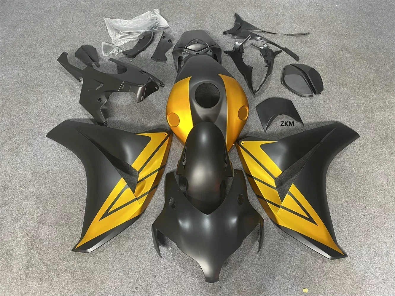 

CBR 1000 RR 2008 Full Body Kits for Cbr1000 RR 2008 Plastic Fairings Fireblade 2008 - 2011 Fairing Dark Black gold