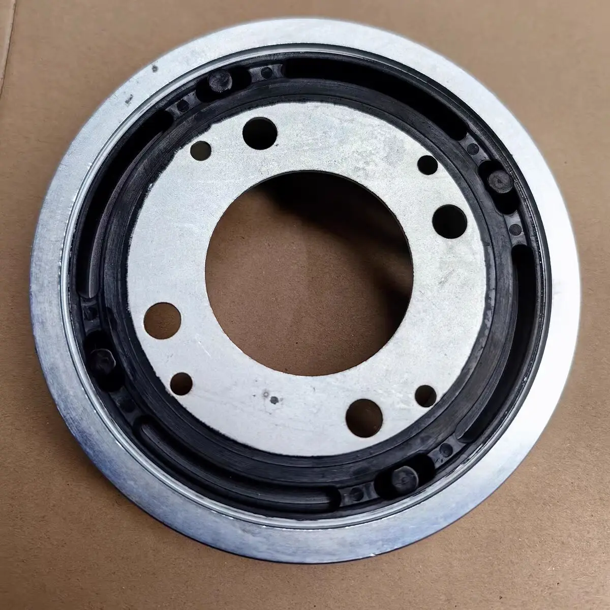 

Auto parts High quality Drive Shaft Rubber Hanger Bracket, Drive Shaft Rear Hanger Rubber For SAIC Maxus G10 Diesel 1.9T