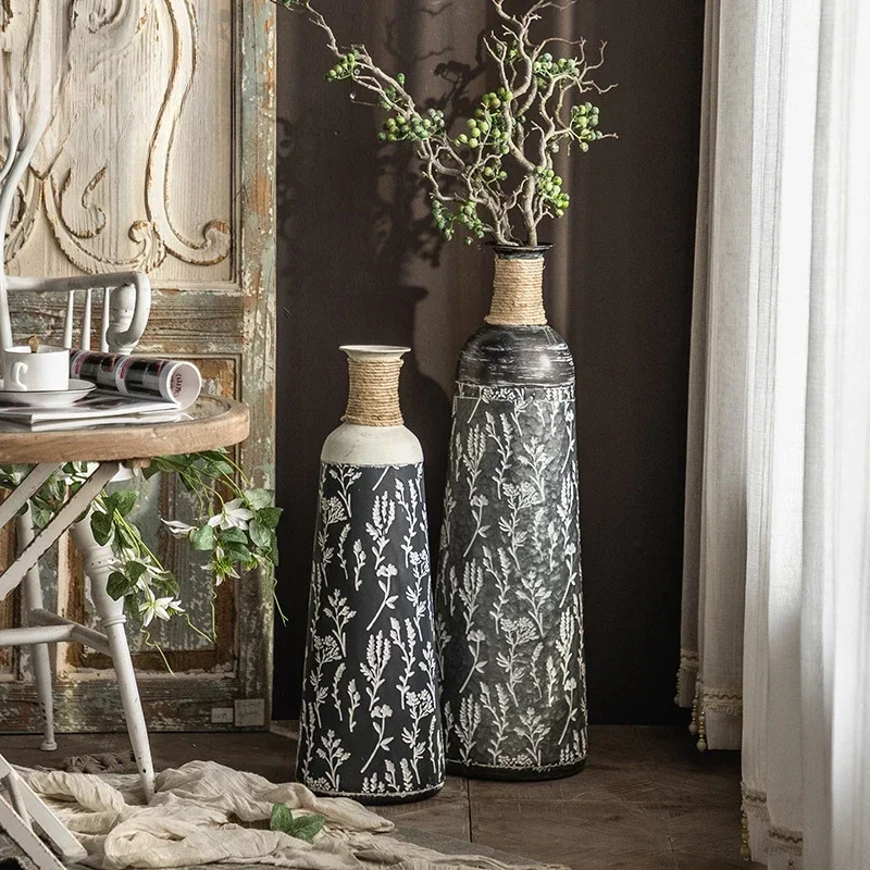 Jarrones de Metal de diseño italiano, decoración para sala de estar, jarrones Vintage modernos, arreglar flores, decoración de lujo para el hogar, Vaso Decorativo LLVA