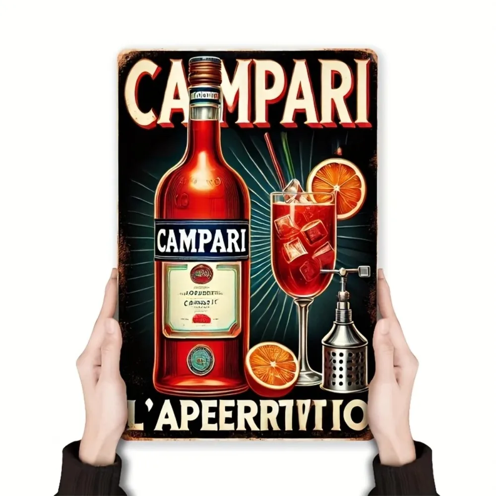 AperitifGiftNostalgia Retro Campari Cartel de metal | Decoración de bar vintage | Cocinas y regalos | Diseño de botella atrevida con escarlata