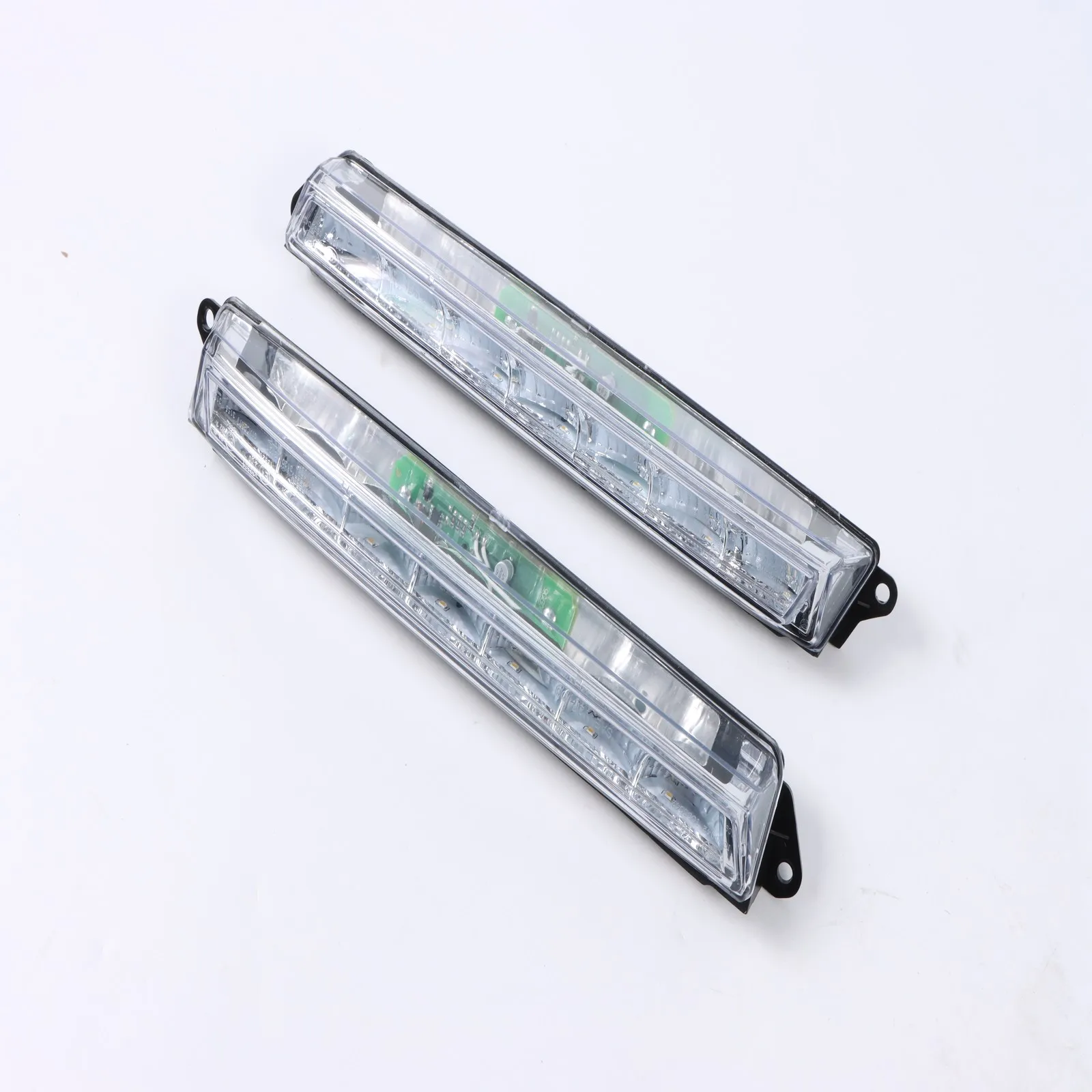 

LED Daytime Running Light FOR Mercedes Benz X166 X164 GL350 GL500 GL550 A1649060351