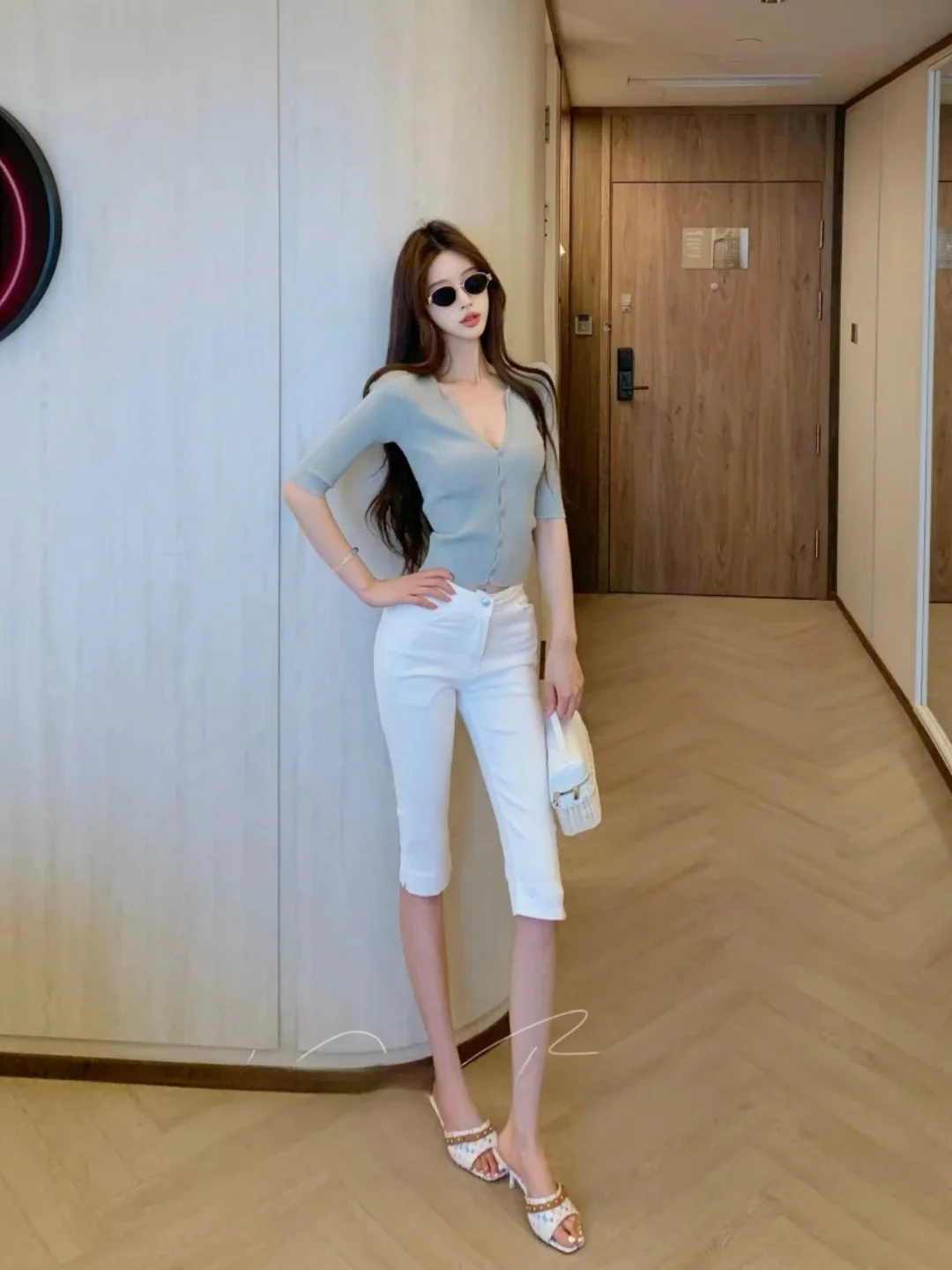 

Korean Style Short Sleeve Knitted Top Slim Fit High Waist Seven Inch Jeans Sexy Slimming High Waist Short Length Open Cardigan