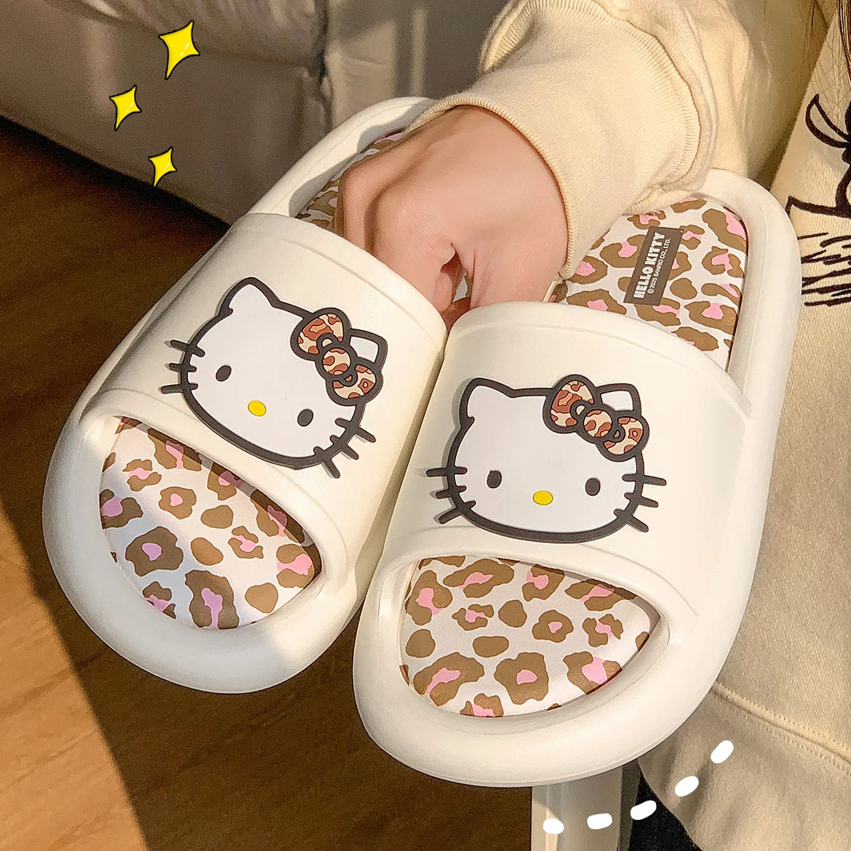 

Kawaii Hello Kitty Leopard Print Non-Slip Slippers Women Summer Anime Sanrio Girly Heart Cute Thick-Soled Bathroom Slippers
