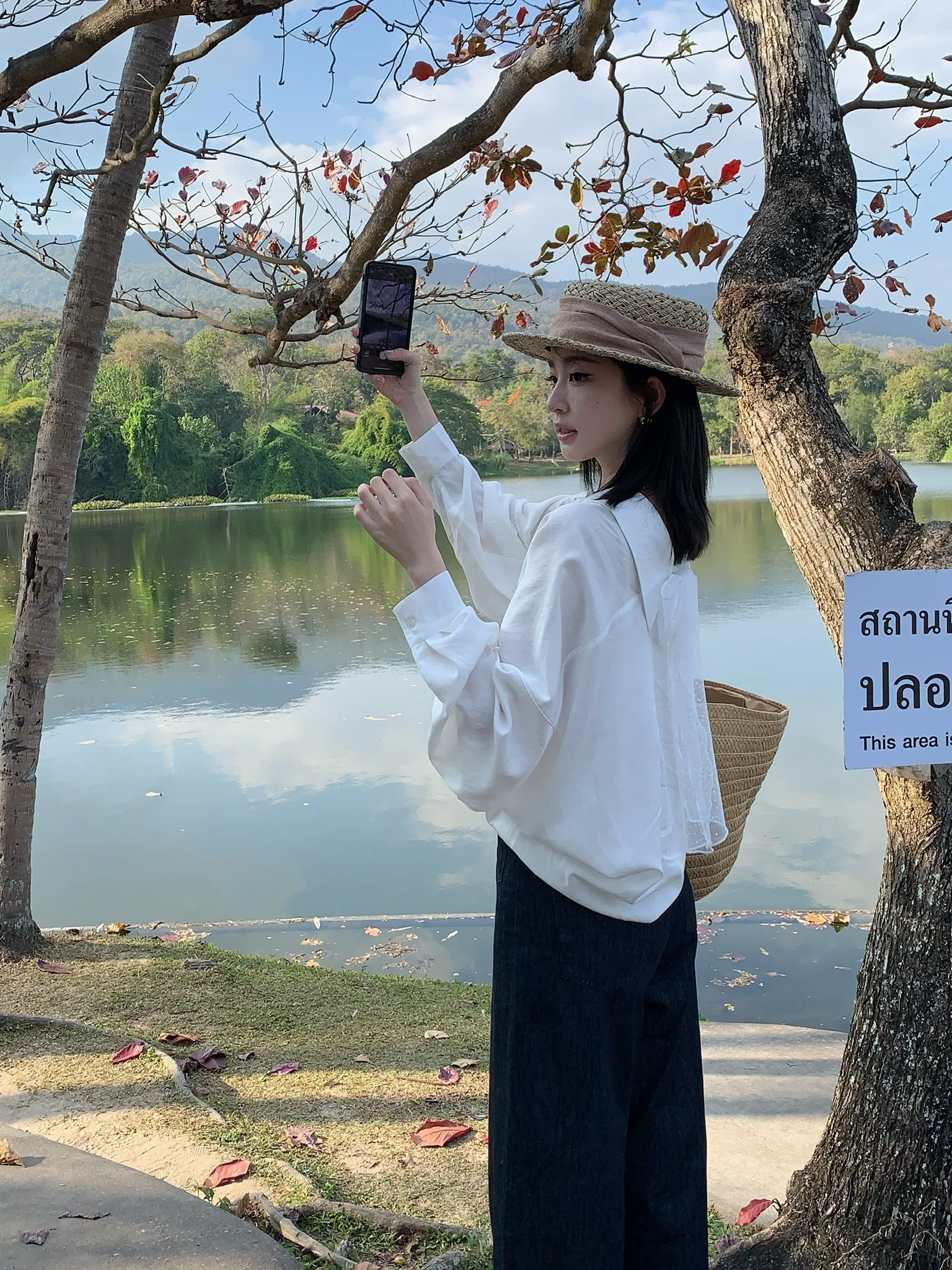 

Lilian Women's irt Batwing Sve Lace Ba Tie Loose Fit Breathable Long Sve round Ne Pure Color Commute Sle