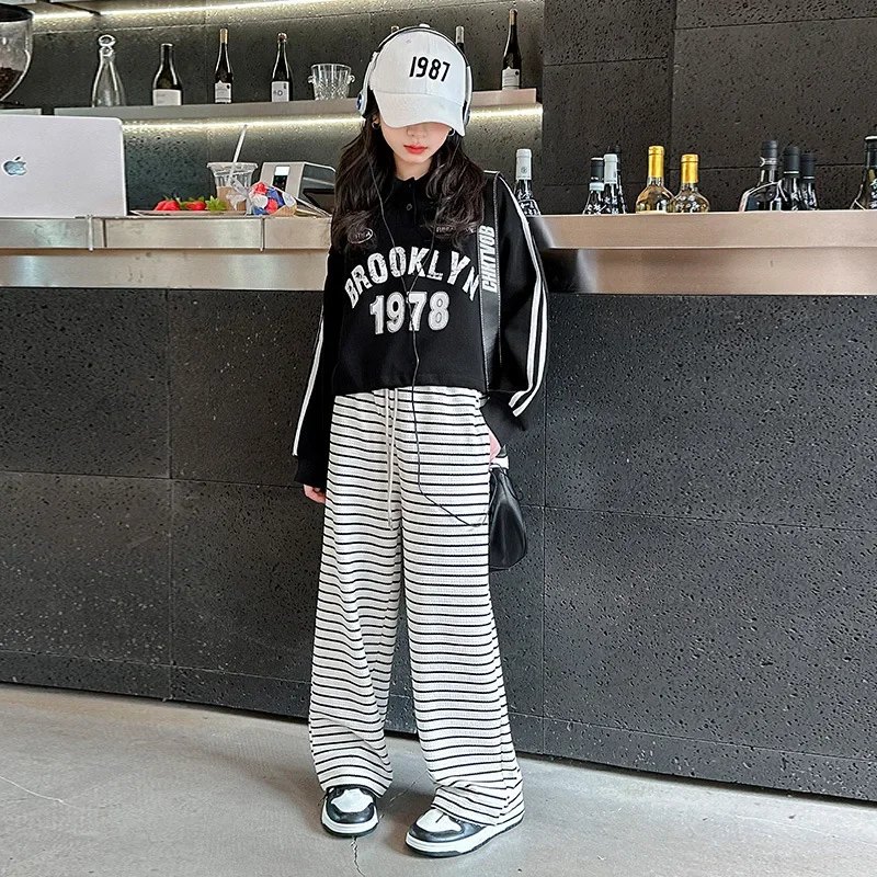 Girls Spring and Autumn Sweater Set 2024 New Korean Edition Western Stripe Wide Leg Pants Two Piece Set