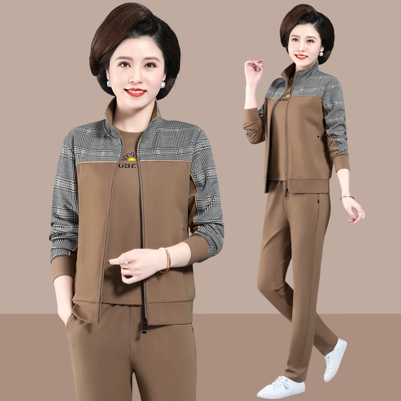 

Весна 2023: Модный повседневный спортивный костюм для женщин старшего возраста, удобный свитшот и стильный наряд для мам.