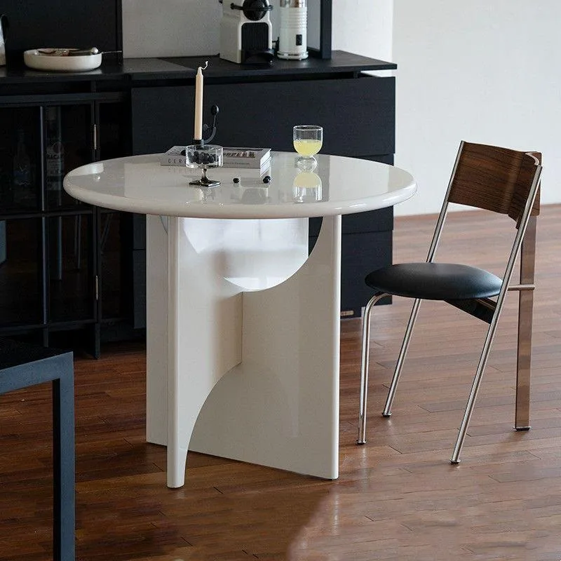 Nordic cream-style round dining table small apartment moon round table café negotiation table